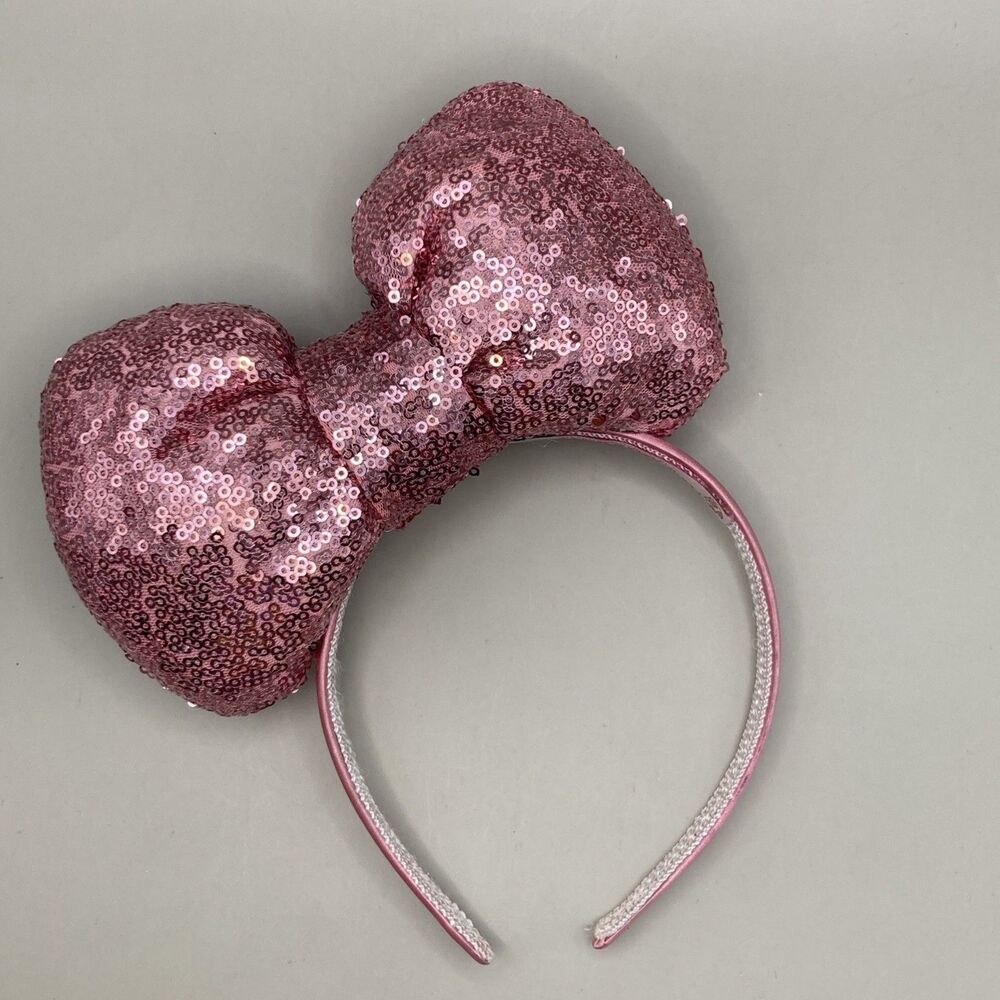 Chubby Bunny x Hello Kitty Cafe Limited Edition Pink Sequin Bow Headband